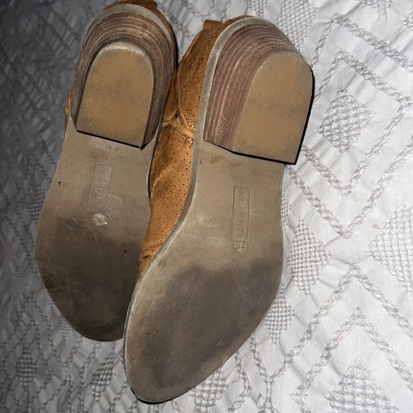 Booties - Picture 4 of 4